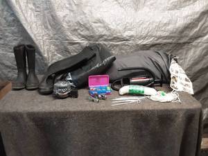 lot 12 image: Rightline Gear Truck Bed Tent with Air Mattress and Pump