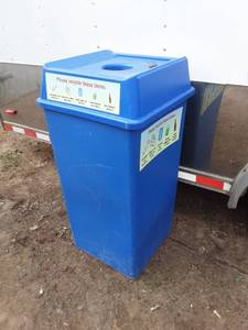 lot 63 image: Large Blue Outdoor Plastic Recycling Bin