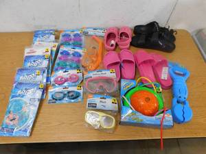 lot 24 image: Assorted Summer Goods