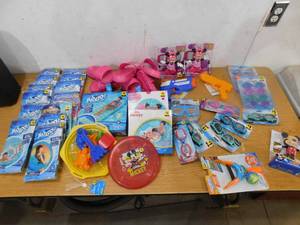 lot 26 image: Assorted Summer Goods