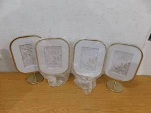 lot 50 image: (4) Picture Frames