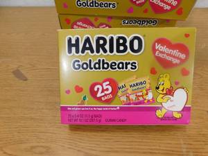 lot 97 image: (13) Harlbro 25 count Gummy Bears
