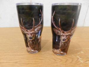 lot 104 image: (2) 32 oz. Tumblers