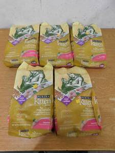 lot 209 image: (5) 3.15 Pound Purina Kitten Chow