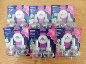 lot 245 image: (6) Glade Wall Plug In Canisters
