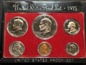 lot 71 image: 1975-S Proof Set