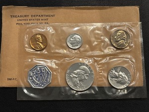 lot 18 image: 1961 Proof Set