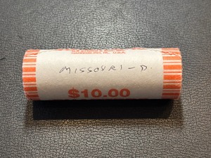 lot 151 image: Roll of Uncirculated State Quarters Missouri