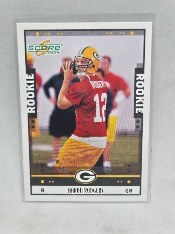 lot 200 image: 2005 Score Aaron Rodgers Rookie Card #352