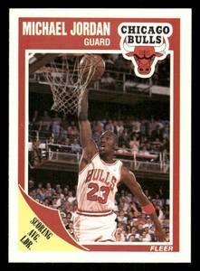 lot 58 image: 1989-90 Fleer Michael Jordan Basketball Card #21