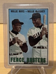 lot 250 image: 1967 Topps Fence Busters Wille Mays & Willie McCovey #423