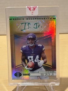 lot 264 image: 2019 Illusions Gold Emerald Autograph Irv Smith Jr. Rookie Serial #710