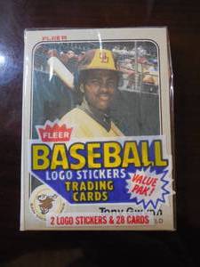 lot 118 image: 1983 Fleer Baseball Cello Pack with Tony Gwynn Rookie Card on TopRARE