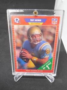lot 141 image: 1989 Pro-Set Troy Aikman Rookie Card #490
