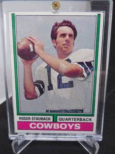 lot 144 image: 1974 Topps Roger Staubach Vintage Football Card #500