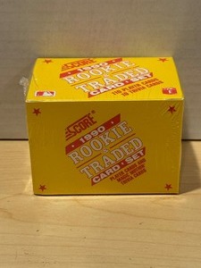 lot 314 image: 1990 Score Baseball Rookie & Traded Factory Sealed Set
