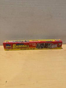 lot 321 image: 1991 Topps Micro Baseball Factory Sealed Set