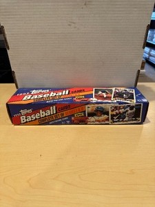 lot 324 image: 1993 Topps Baseball Factory Set