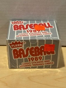lot 338 image: 1989 Fleer Update Baseball Factory Sealed Set