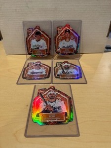 lot 363 image: (5) 2024 Topps Holiday Baseball Ornament Cards LK
