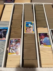 lot 380 image: 5,000 Baseball Cards - Topps, Donruss and Fleer 1982-87