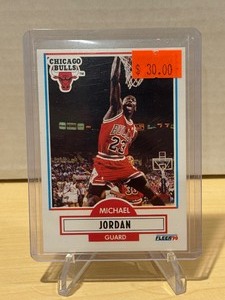 lot 391 image: 1990 Fleer Michael Jordan Card