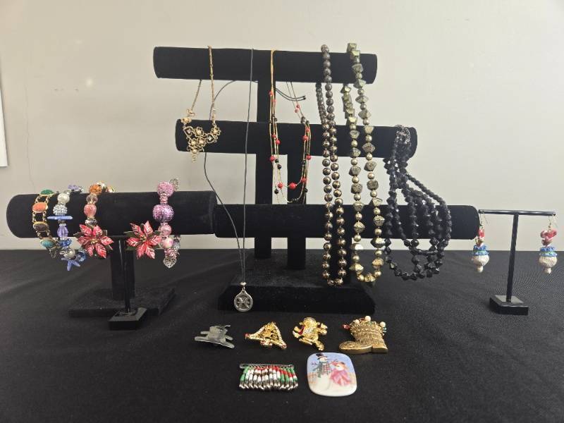 lot 9 image: Collection of Costume Jewelry Necklaces, Earrings, Bracelets, and Holiday Brooches - display not inc