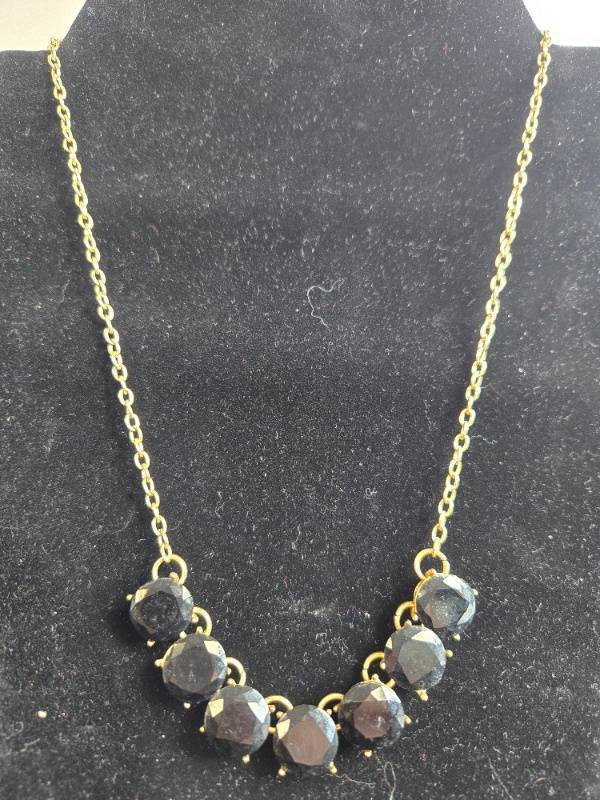 lot 29 image: Gold Tone Necklace with Black Bead Accents - display not inc