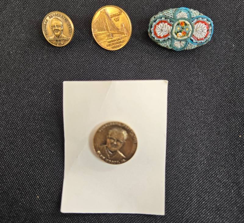 lot 33 image: Assorted Political Medallion Pins and Italian Mosaic Pin Made in Italy