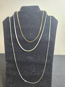 lot 121 image: Set of 4 Mixed Metal Necklaces - Gold and Silver Tones