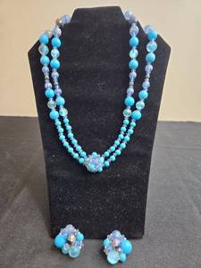 lot 182 image: Vintage Blue Beaded Necklace and Earrings Set - display not inc