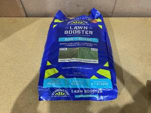 lot 119 image: Pennington Lawn Booster Grass Seed and Fertilizer Mix, for Sun to Partial Shade, 35 lb