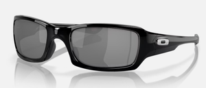 lot 17 image: Oakley OO9238 Fives Squared