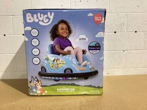 lot 495 image: Flybar 6V Bluey Bumper Car Ride on Toy for Children