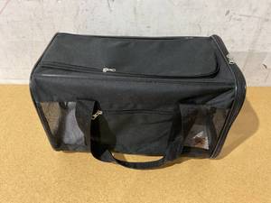 lot 290 image: Sherpa Original Deluxe Travel Pet Carrier, Airline Approved & Guaranteed On Board - Black, Medium