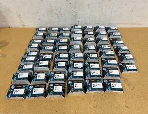 lot 437 image: LOT OF 56 HP Ink Cartridges