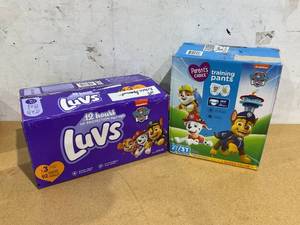 lot 446 image: LOT OF 2 Diapers Size 3