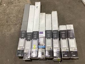 lot 680 image: LOT OF 8 Better Homes & Garden Blinds