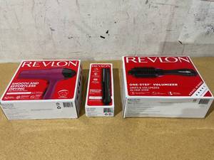 lot 605 image: LOT OF 3 Revlon Hair Tools