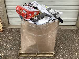 lot 903 image: Wholesale Pallet of Miscellaneous Items