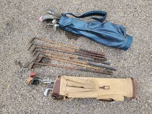 lot 16 image: Vintage Golf Clubs PGA Tournament Clubs, Very Collectable Wooden Shaft Eagle AJ Reach Co, and Others