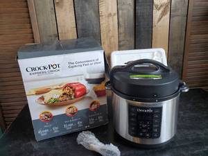 lot 48 image: New with Box and instructions Wxpress Crock Crock-Pot
