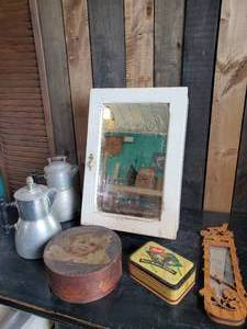 lot 50 image: Awesome Vintage Bathroom Medicine Cabinet Vintage Aluminum Wearever Coffee Pots and More
