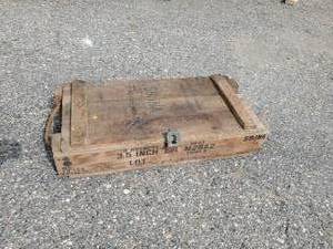 lot 62 image: Wooden Military rocket Box