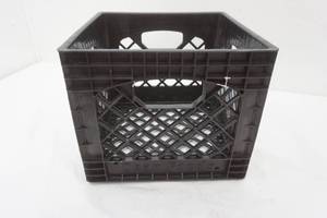 lot 10 image: milk crate Deans Foods