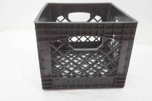 lot 12 image: milk crate Deans Foods