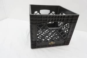 lot 14 image: milk crate Kemps