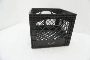 lot 16 image: milk crate Kemps