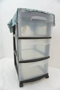 lot 23 image: 3 drawer storage cart