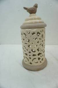lot 38 image: Woven Bird 16.5 Ceramic Hurricane Candle